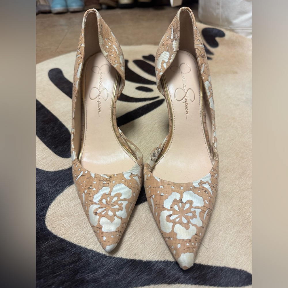 Jessica Simpson Pumps!!! - Picture 2 of 4